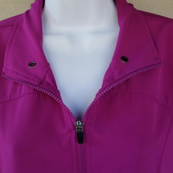 Fabletics Zipup - Picture 2 of 8